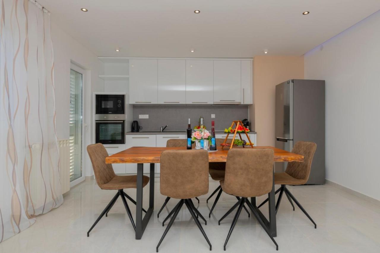 Apartments Radeljic Podstrana Dış mekan fotoğraf
