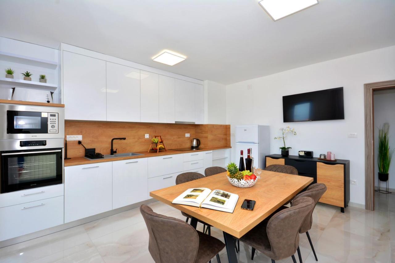 Apartments Radeljic Podstrana Dış mekan fotoğraf