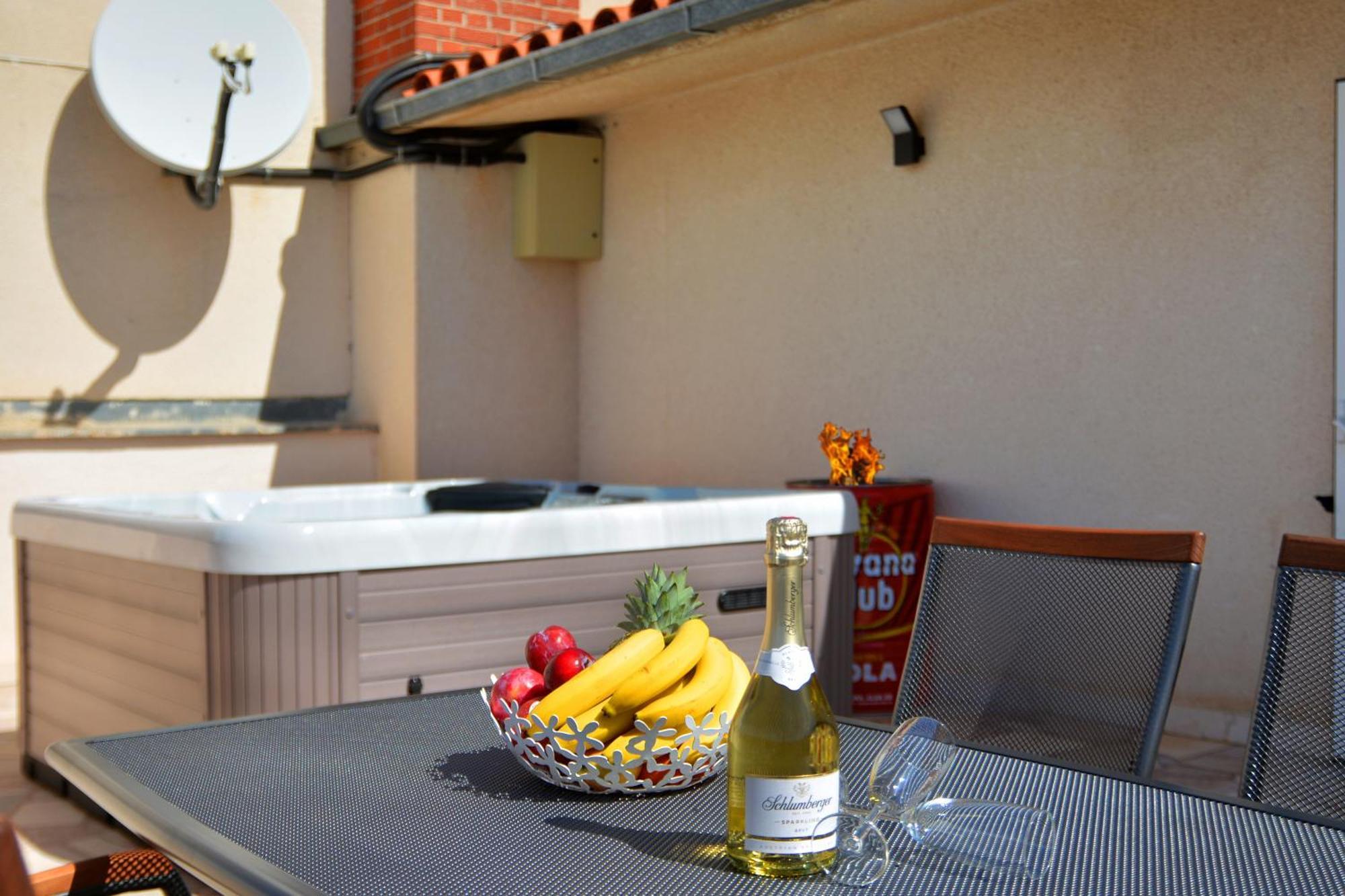 Apartments Radeljic Podstrana Dış mekan fotoğraf